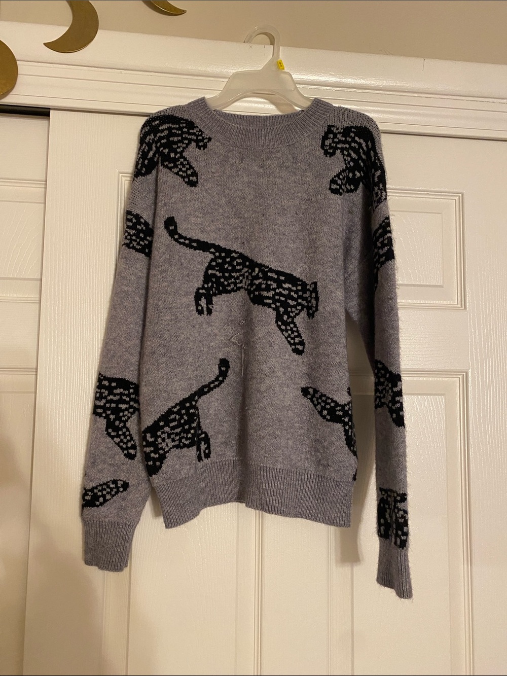 Grey Leopard-Print Crewneck Sweater - Women's - commense